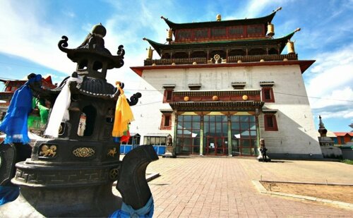 Хаврын дунд сарын шинийн 15-ны өдөр тохиож байна